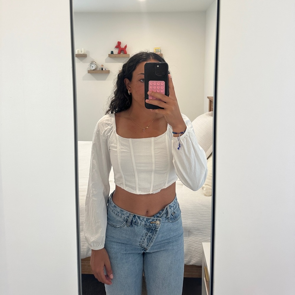 White king sleeve corset style top